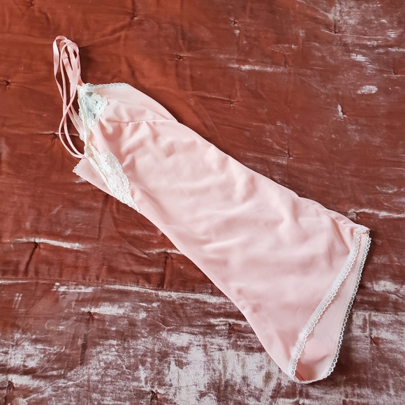 Pink w white lace vintage lingerie sleep romper - Picture 15 of 16